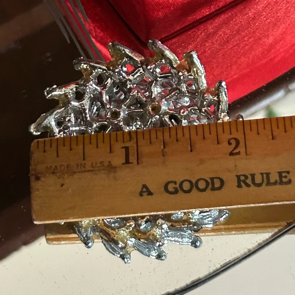 Vintage Broken Jewelry Brooch